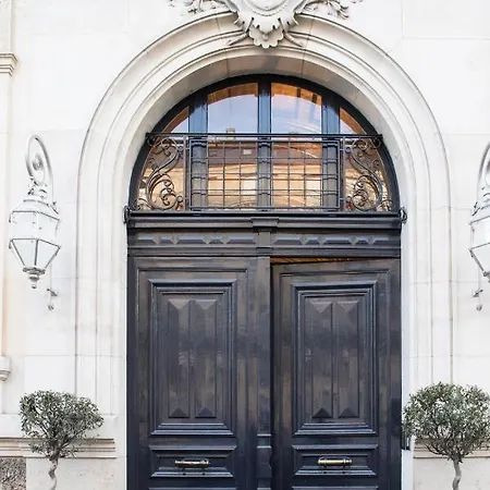La Reserve Aparthotel Paris